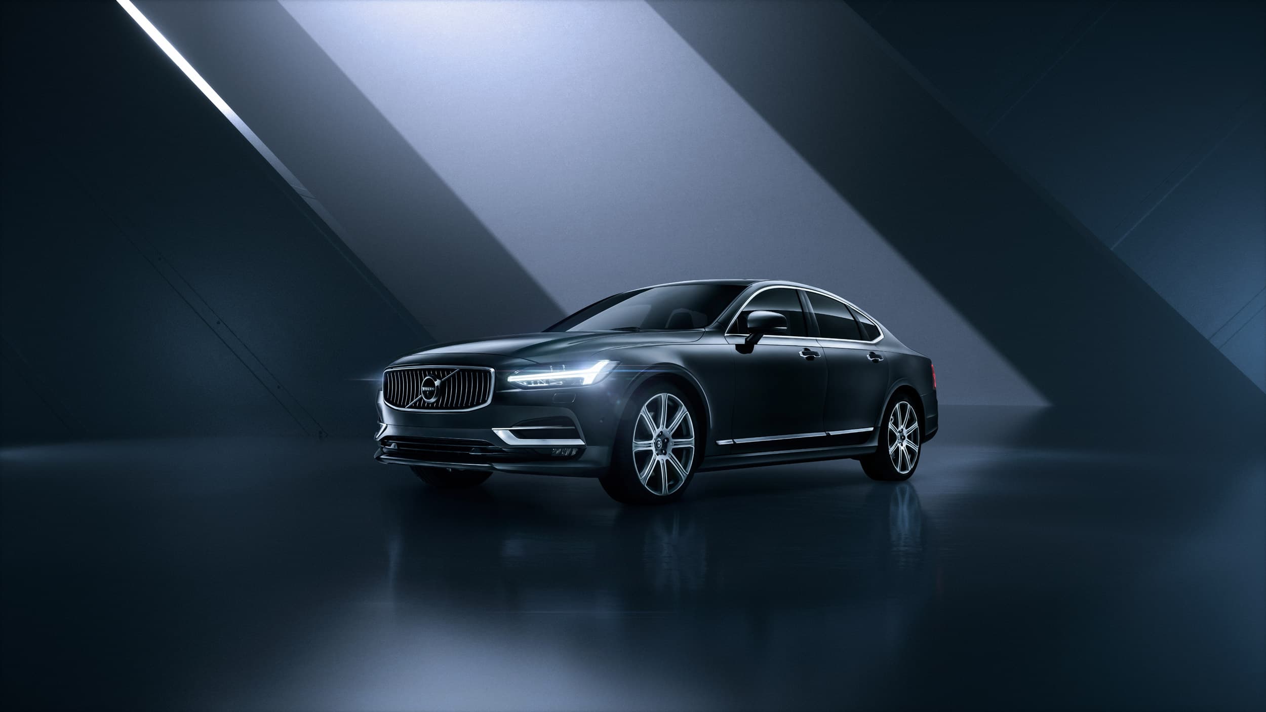 Volvo — photograph by Nain Maslun